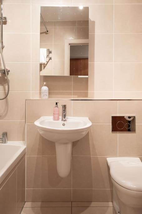 Best City Centre Luxurious Home Free Parking Belfast Exterior foto